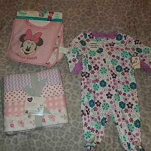💞💞 9 piece infant girl gift set💞💞